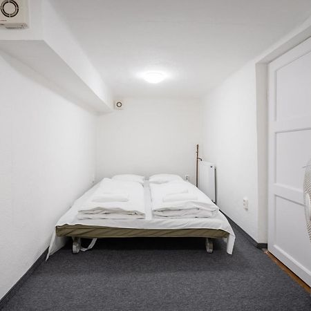 Zensen Nest Apartment 布达佩斯 外观 照片